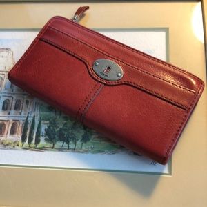 Stunning Red leather Fossil wallet